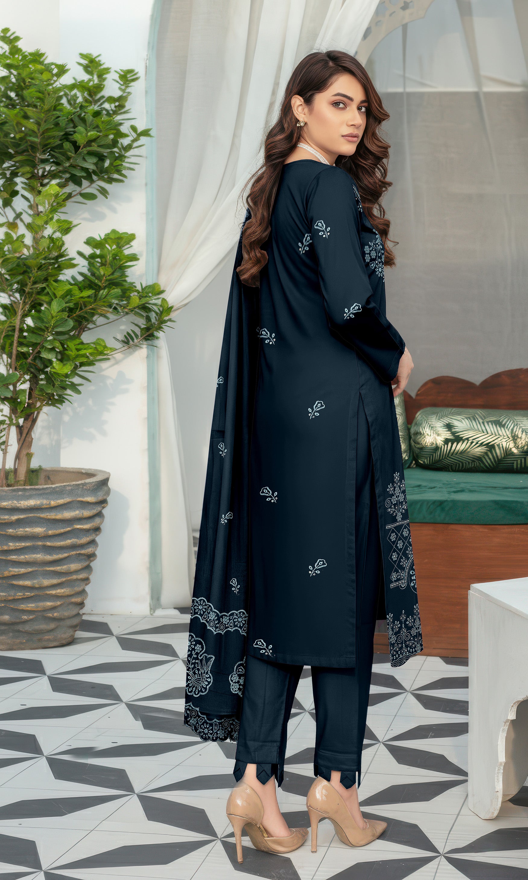 SASSI PEACH WOOL EMB Shirt & Dupatta Vol-2581